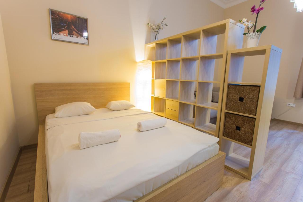 Yo Pauley! Apartment Budapest Bagian luar foto